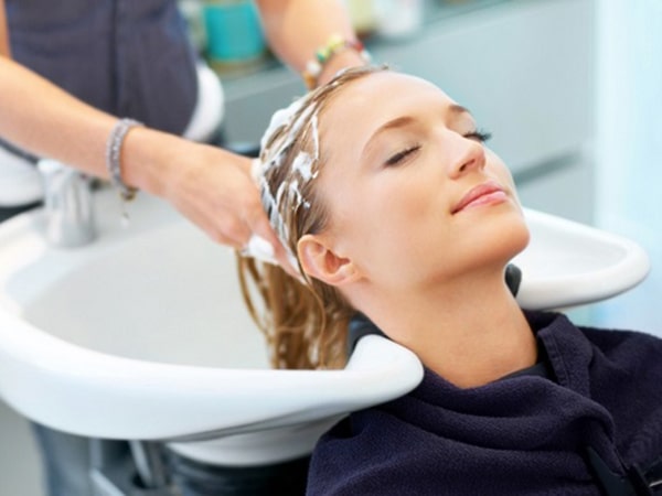 Nằm mơ thấy gội đầu đánh đề con nào chuẩn? 1 Nằm mơ thấy gội đầu